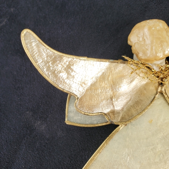 Angel Christmas Ornament Capiz Shell 6"x5" Vintage Porcelain Face Gold Tone Wire - Picture 6 of 7